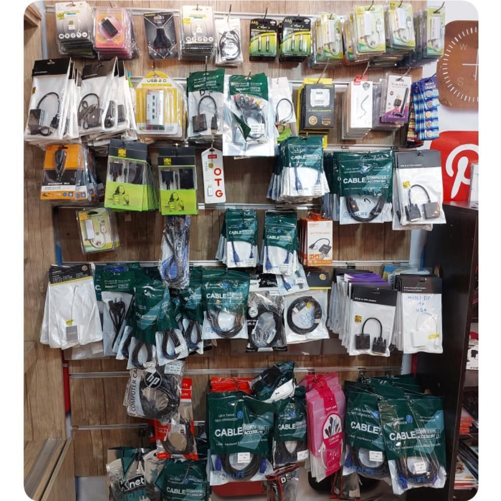 فروش لوازم کامپیوتر و موبایل و نرم افزار کامپیوتر|خدمات رایانه‌ای و موبایل|تهران, صادقیه|دیوار