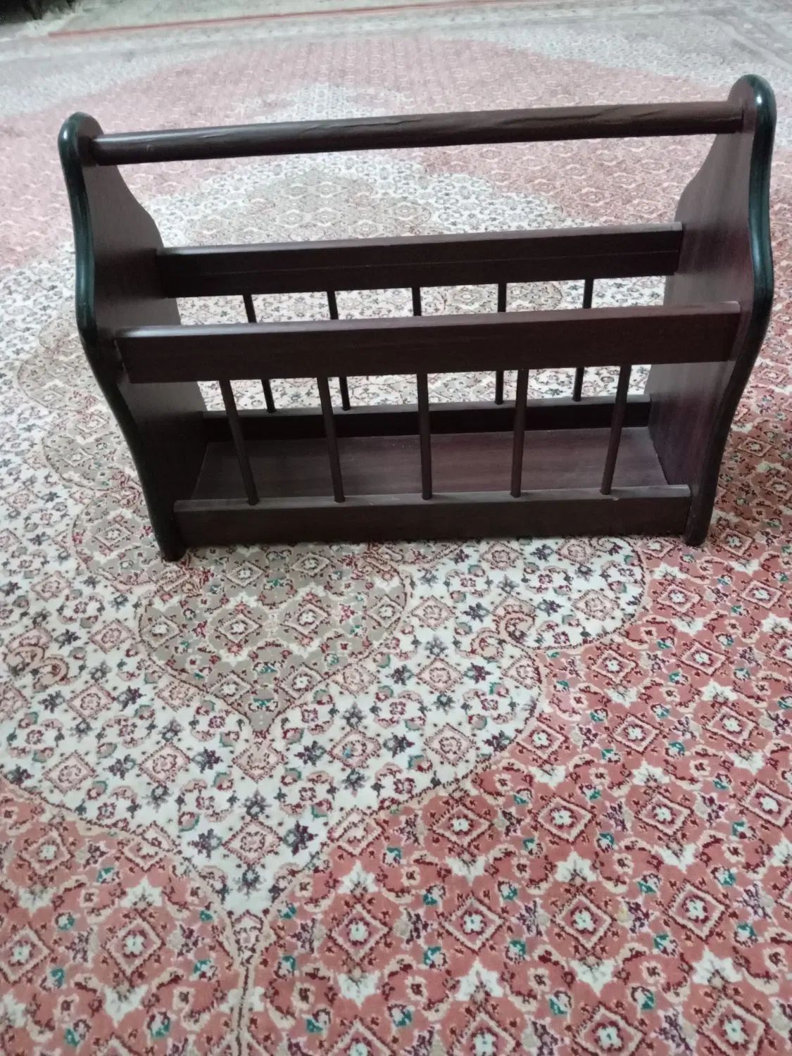 استندمجله وروزنامه|کتابخانه، شلف، قفسه‌های دیواری|تهران, سازمان برنامه جنوبی|دیوار