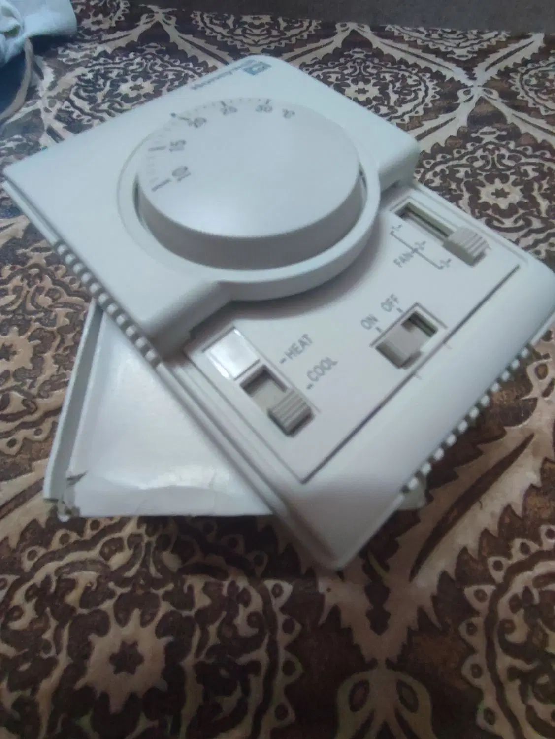 ترموستات هانیول اصلی آنالوگ T6373|کولر گازی و فن‌کوئل|اصفهان, لاله|دیوار