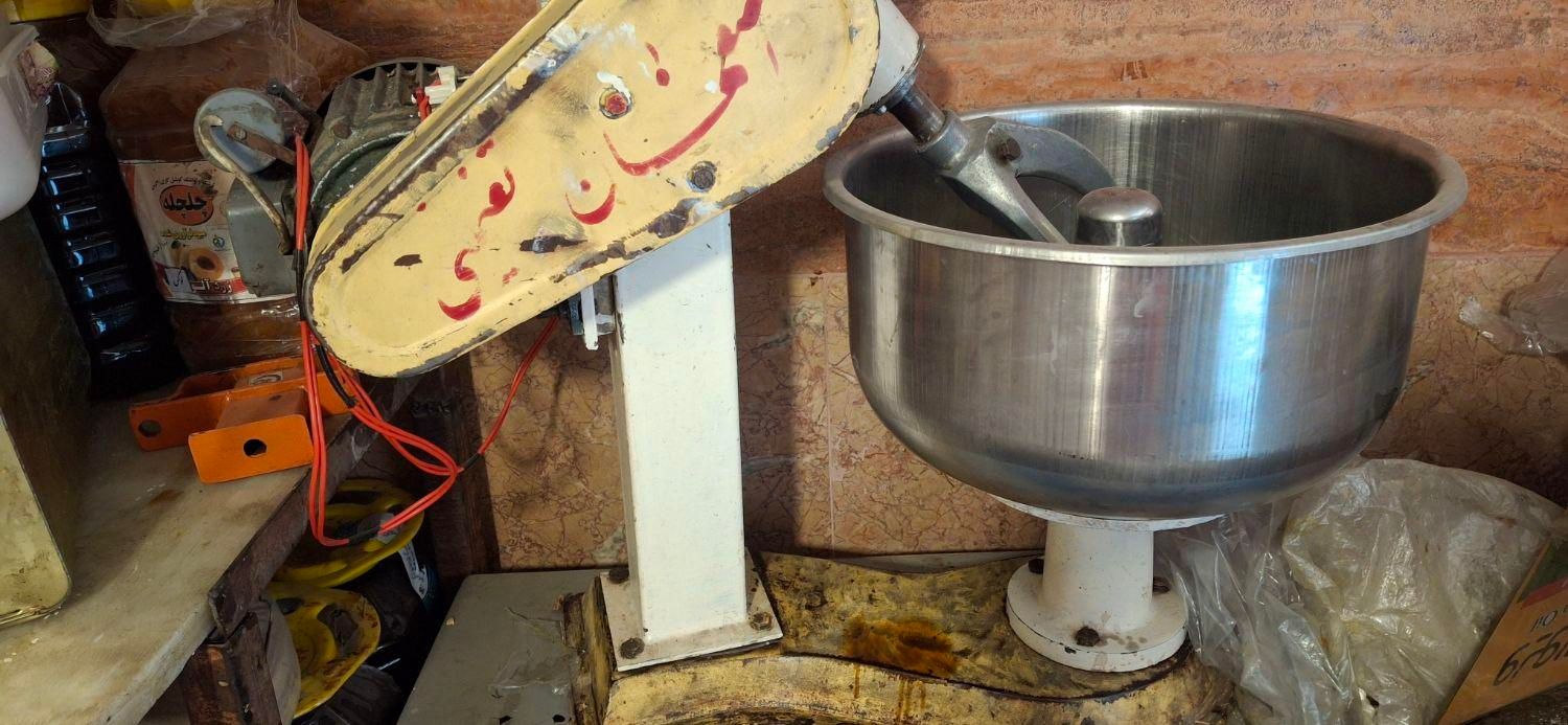 فروش لوازم لبنیات و بستنی و آبمیوه|فروشگاه و مغازه|ری, سیزده آبان|دیوار