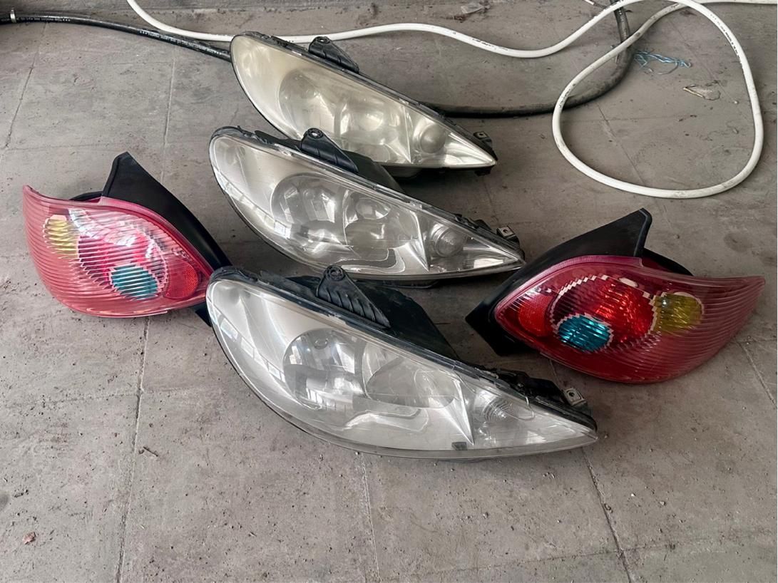 گلگیر207 سمت راننده،چراغ جلو و عقب۲۰۶،طاقچه عقب۲۰۶|قطعات یدکی و لوازم جانبی|تهران, فردوس|دیوار
