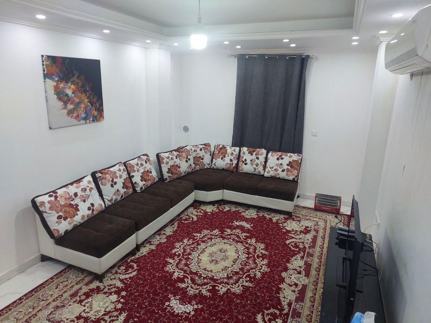 منزل مبله نوساز مستقل سر خیابان اصلی  موقعیت مناسب|اجارهٔ کوتاه‌مدت آپارتمان و سوئیت|بوشهر, |دیوار