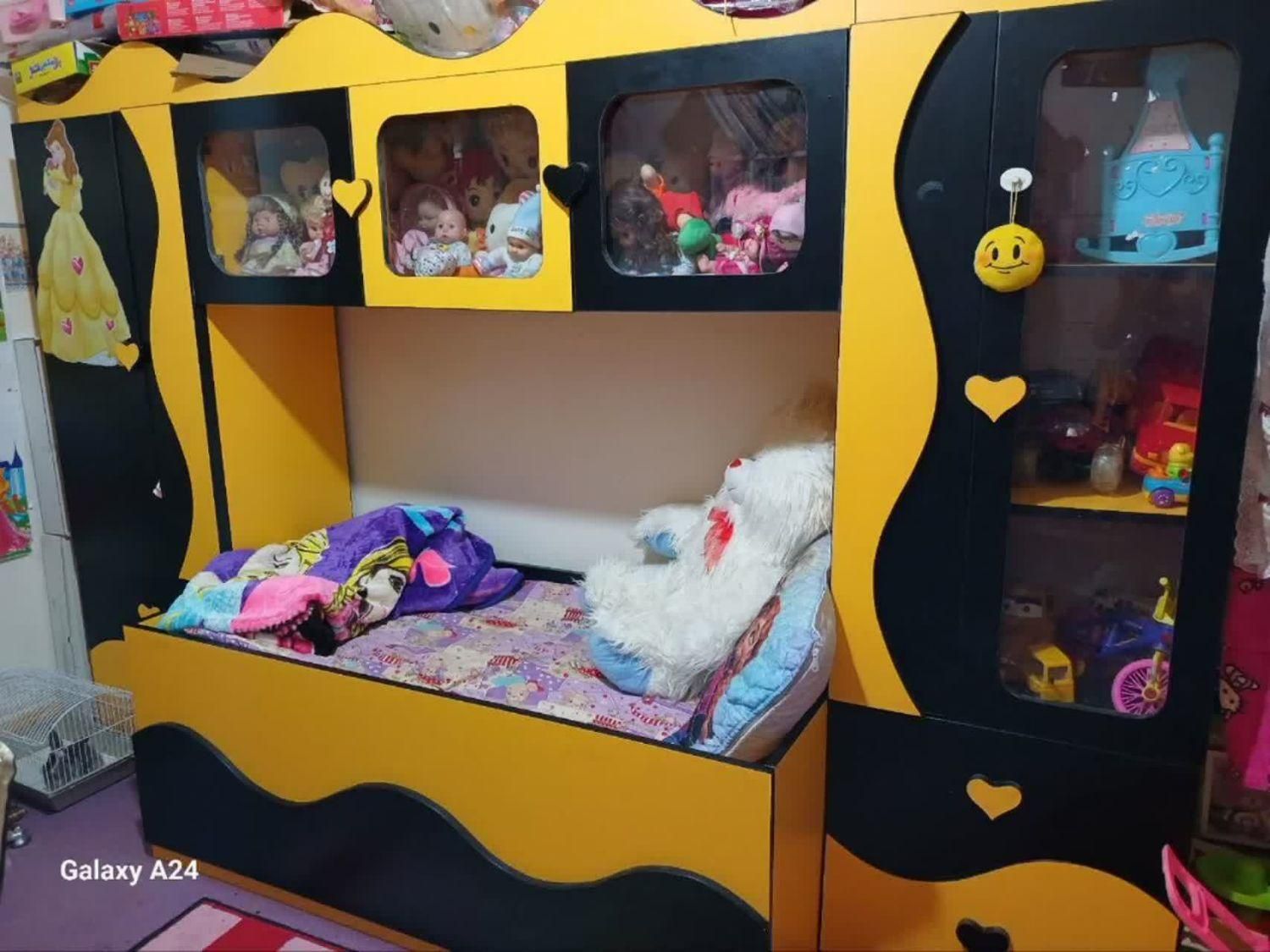 تختخواب کودک در حد نو|تخت و صندلی بچه|جوین, |دیوار