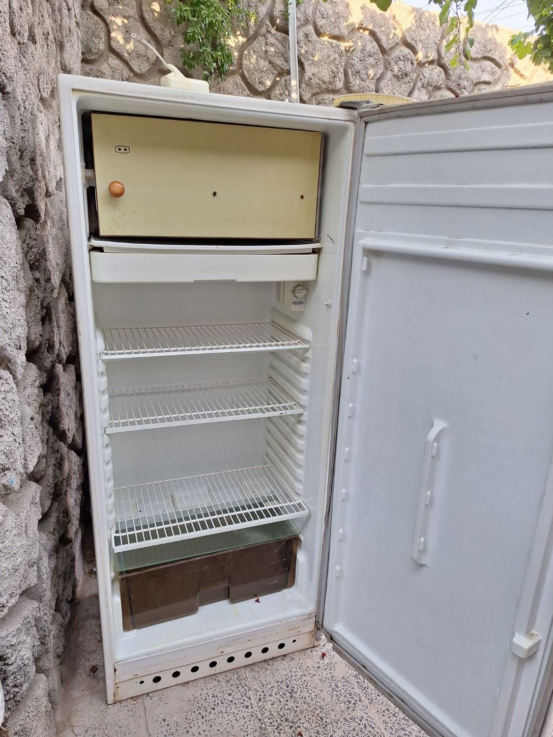 یخچال ایستاده خانگی تمیز|یخچال و فریزر|باغ بهادران, |دیوار