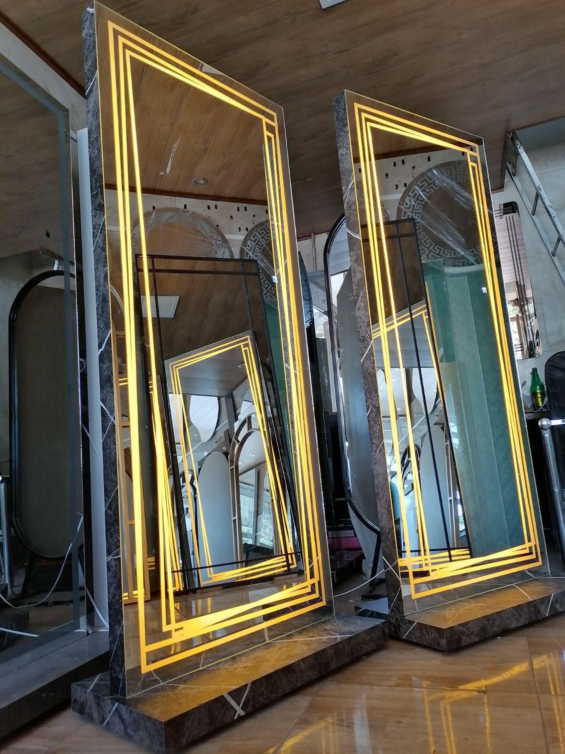 آینه قدی طرح دار (پایه ای)|آینه|ارومیه, |دیوار