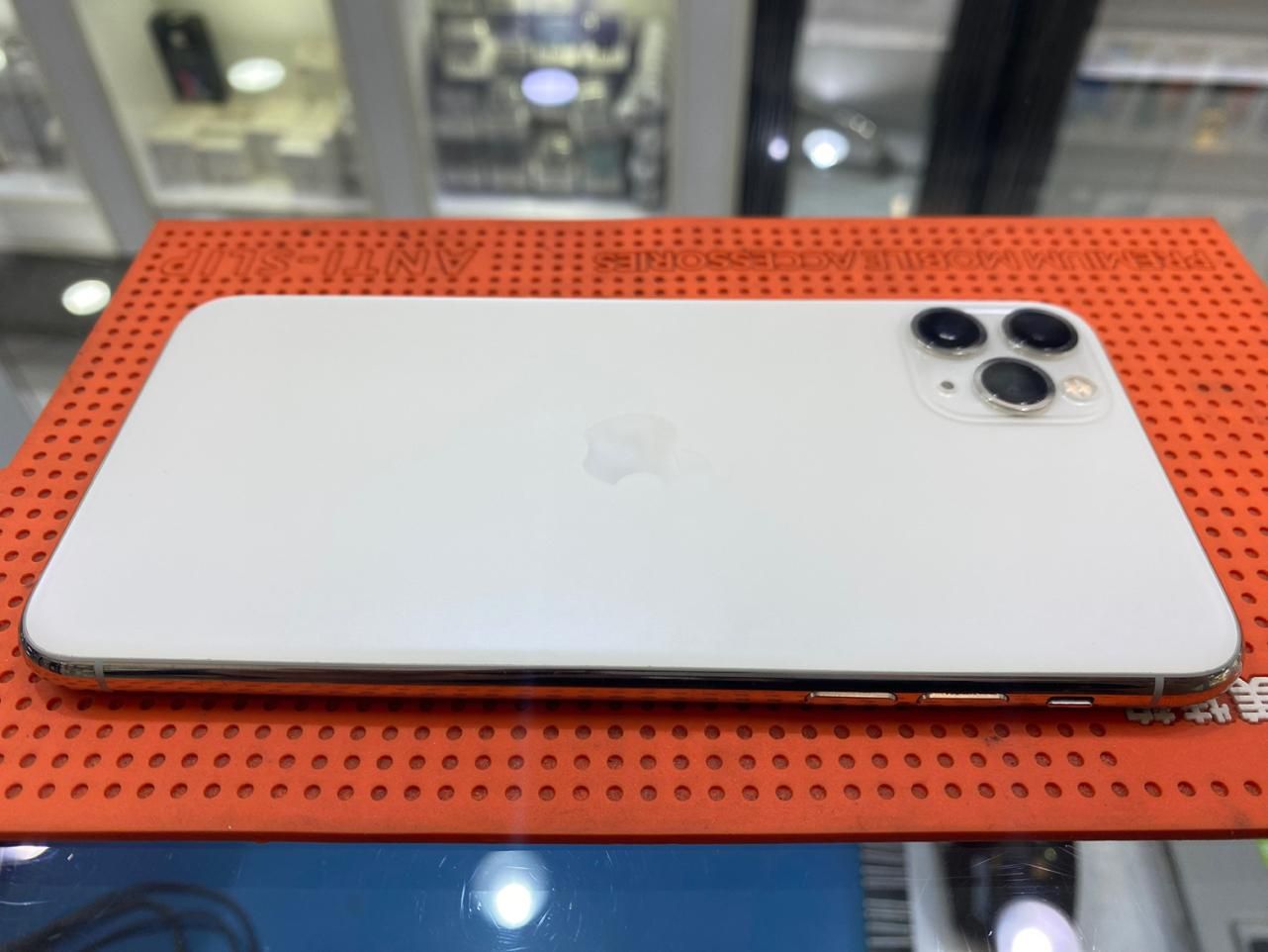 اپل iPhone 11 Pro Max با حافظهٔ ۲۵۶ گیگابایت|موبایل|کرج, گوهردشت|دیوار