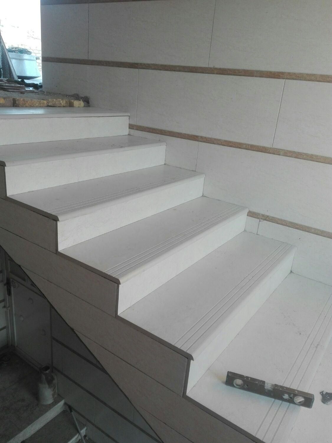 استادکارکاشی ،سرامیک،موزاییک وراه پله|خدمات پیشه و مهارت|نورآباد ممسنی, |دیوار