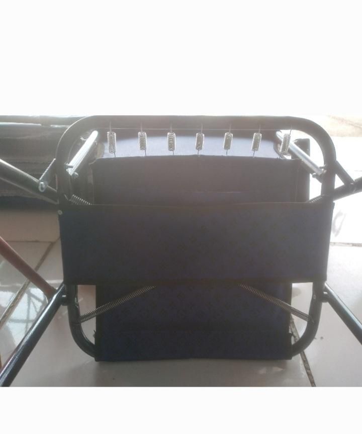 صندلی تاشو چهارپایه|صندلی و نیمکت|قم, زاویه|دیوار