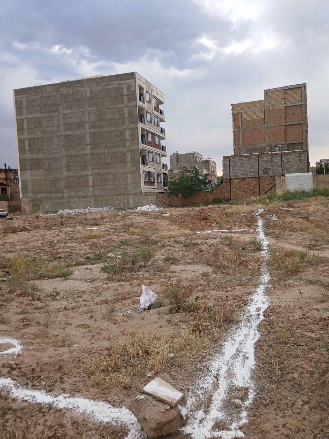 فروش زمین ۲۱۰ متری مسکونی/ویلایی/آپارتمان/هشتگرد|فروش زمین و ملک کلنگی|هشتگرد, هشتگرد قدیم|دیوار