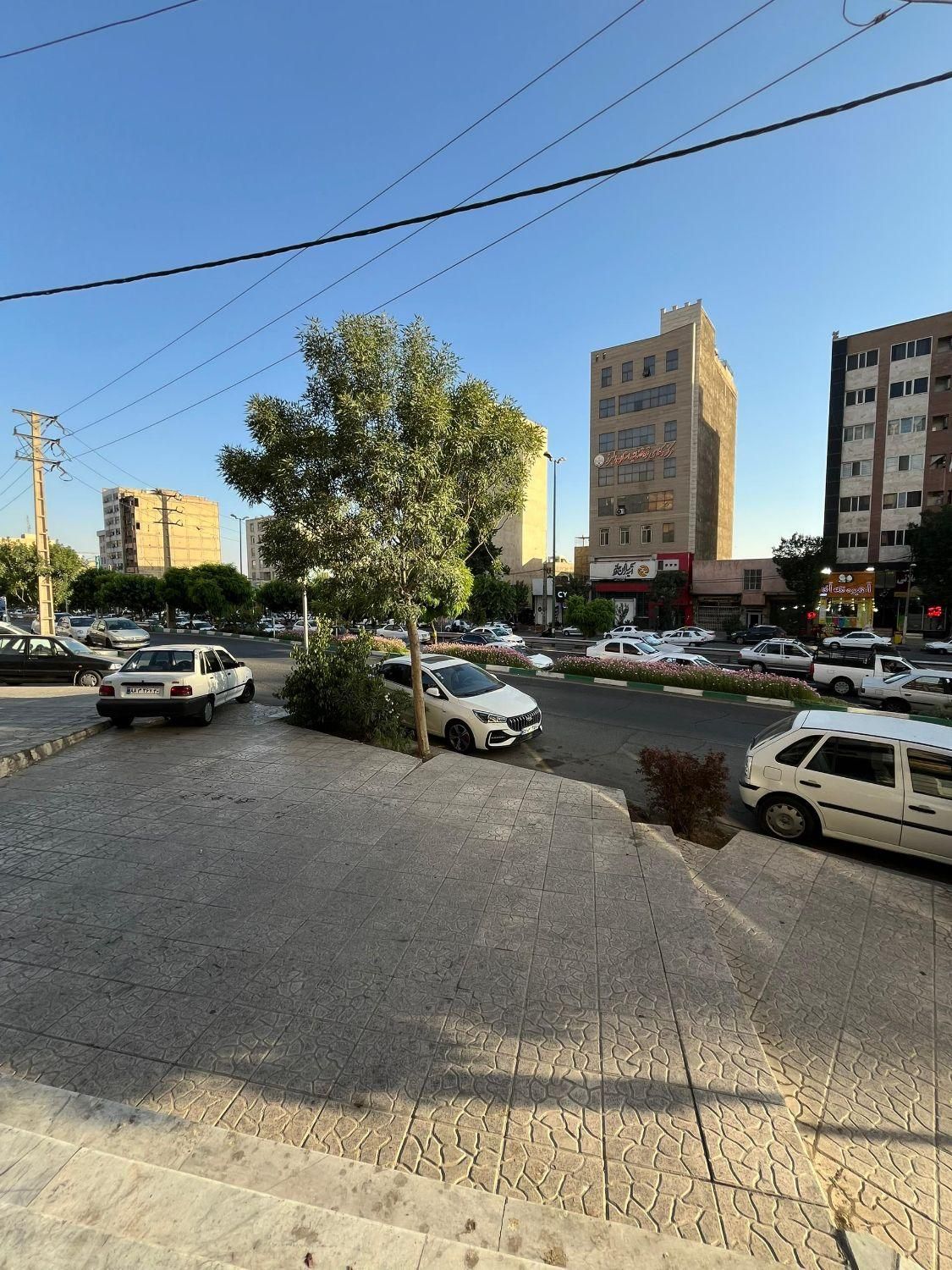 ۶۵مترکف+۳۰متر بالکن/سرنبش/موقعیت عالی/دوبر|اجارهٔ مغازه و غرفه|کرج, جهان‌شهر|دیوار
