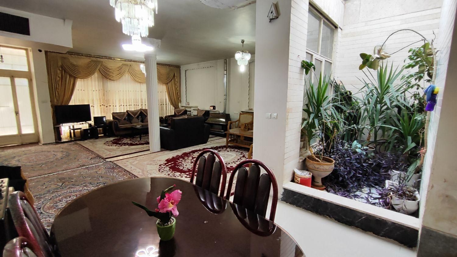 اجاره روزانه خانه ویلایی|اجارهٔ کوتاهمدت آپارتمان و سوئیت|شاهینشهر, فیض|دیوار