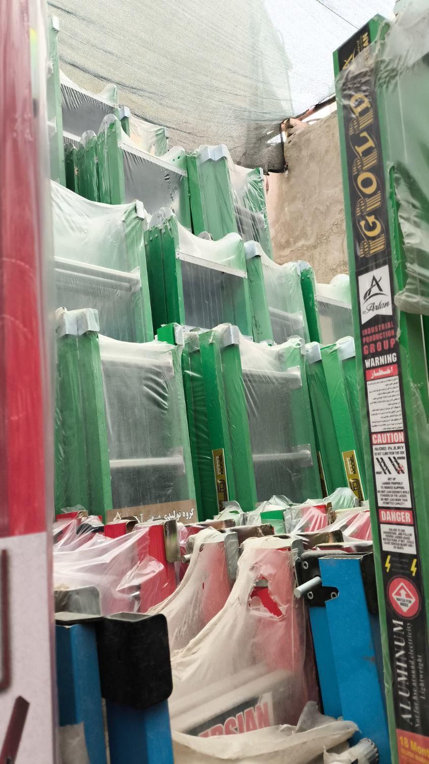 پخش انواع نردبان به قیمت درب کارخانه|ابزارآلات|اصفهان, خرم|دیوار