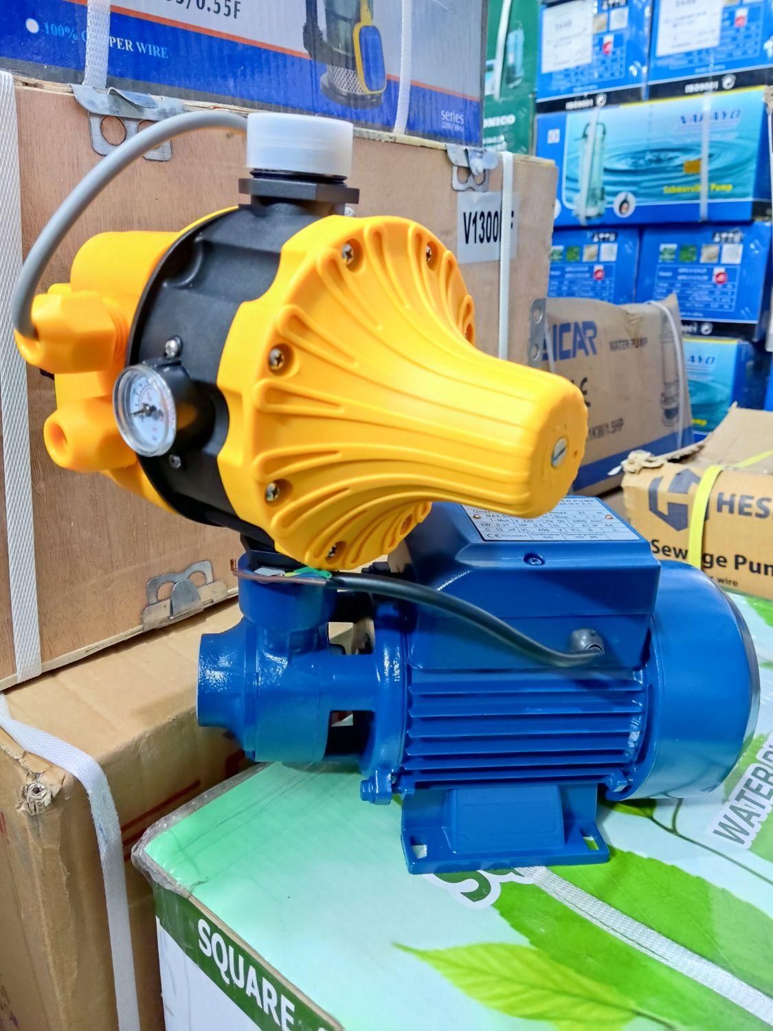 پمپ آب خانگی نیم اسب سیم تمام مس با ست کنترل خارجی|مصالح و تجهیزات ساختمان|مشهد, نوید|دیوار