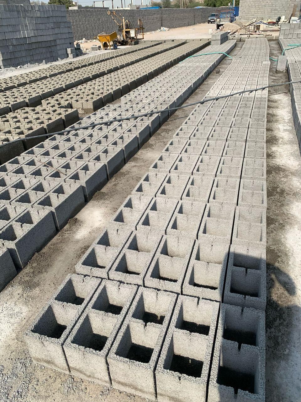 تولید تیرچه و بلوک دیواری و مصالح ساختمانی ، ماسه|مصالح و تجهیزات ساختمان|بندرعباس, |دیوار