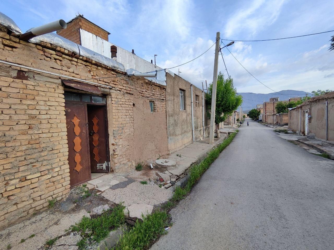 فروش خانه کلنگی ۲۹۰ متری در روستای فارسینج|فروش زمین و ملک کلنگی|سنقر, |دیوار