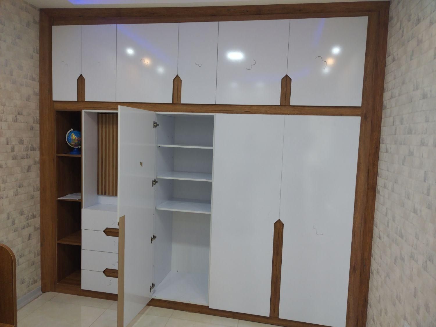 کمد دیواری کابینت کاغذ دیواری بازسازی منزل|جاکفشی، کمد، دراور|نجف‌آباد, سعدی|دیوار