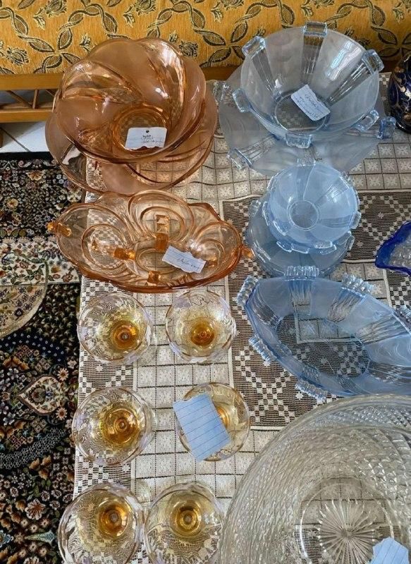 کریستال های قدیمی|ظروف سرو و پذیرایی|رشت, چله خانه|دیوار