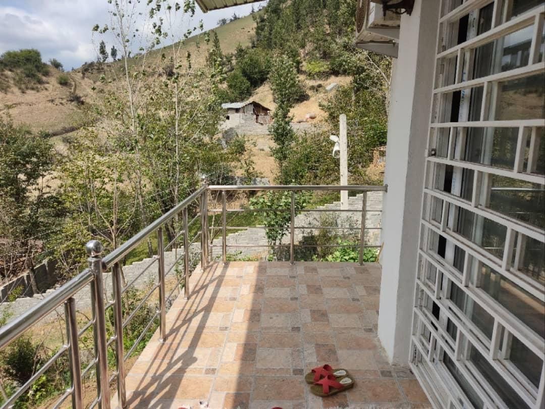 ویلا جنگلی و دنج با ویو از شهر کوه و جنگل...|اجارهٔ کوتاهمدت ویلا و باغ|پل سفید, |دیوار