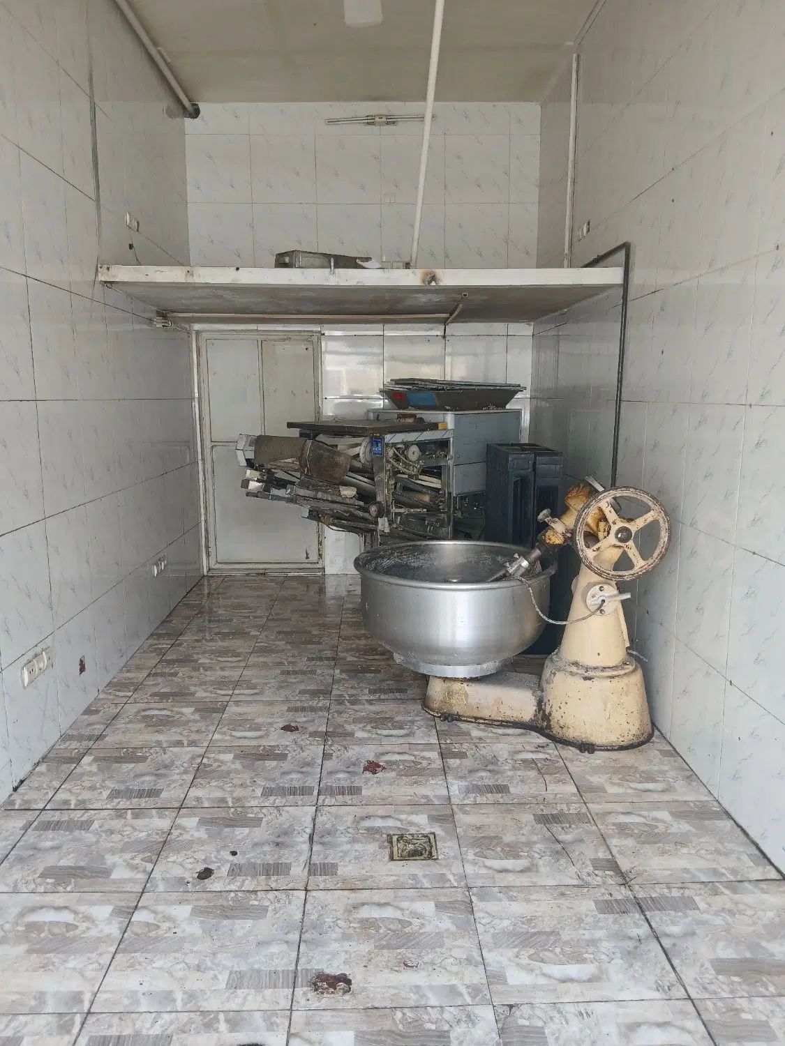 اجاره مغازه ۲۵ متری در یافت‌آباد بر خیابان اصلی|اجارهٔ مغازه و غرفه|تهران, یافت آباد جنوبی|دیوار