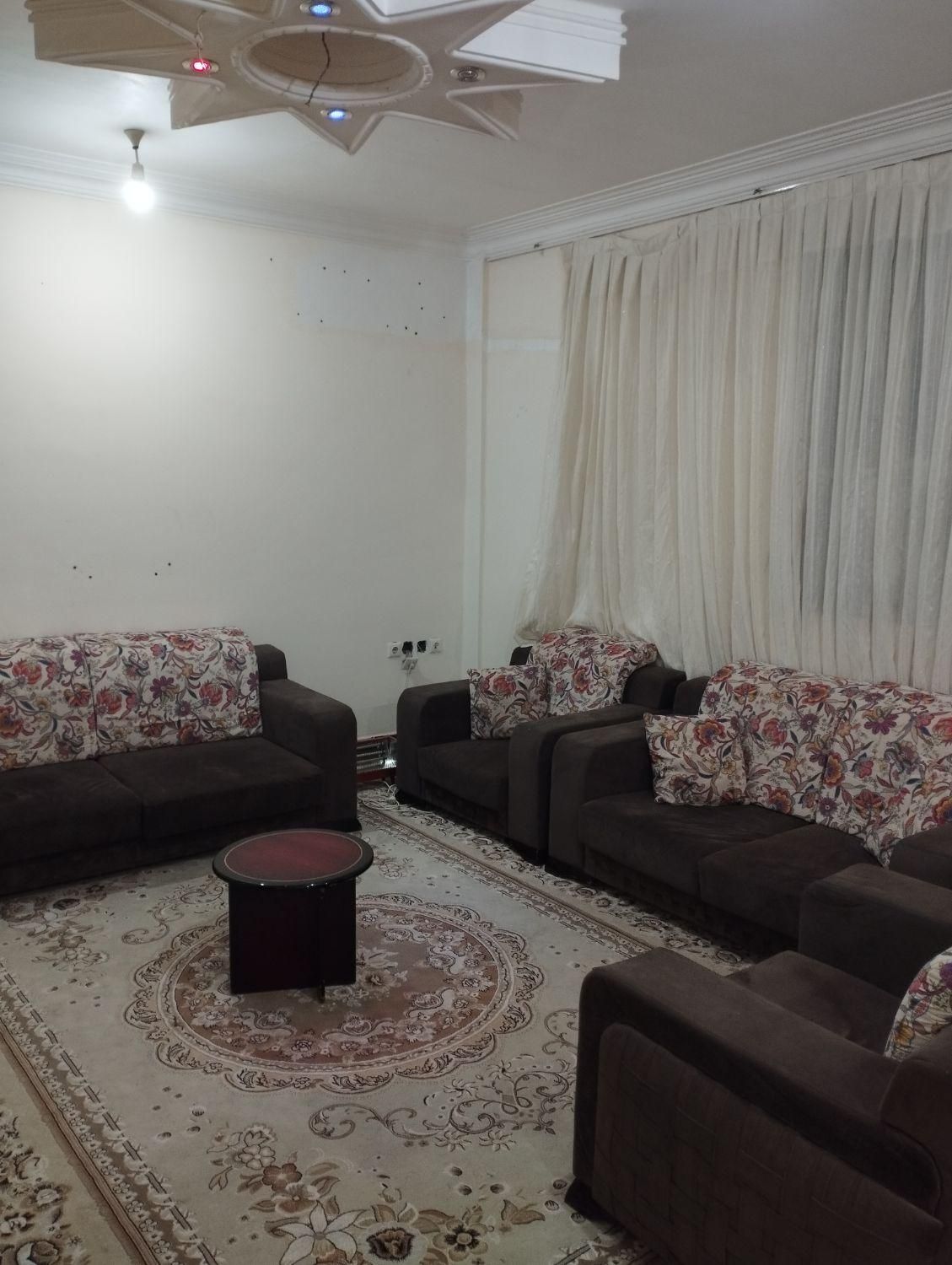 سوییت مبله پارکینگ دار امیر آباد|اجارهٔ کوتاه‌مدت آپارتمان و سوئیت|آبادان, |دیوار