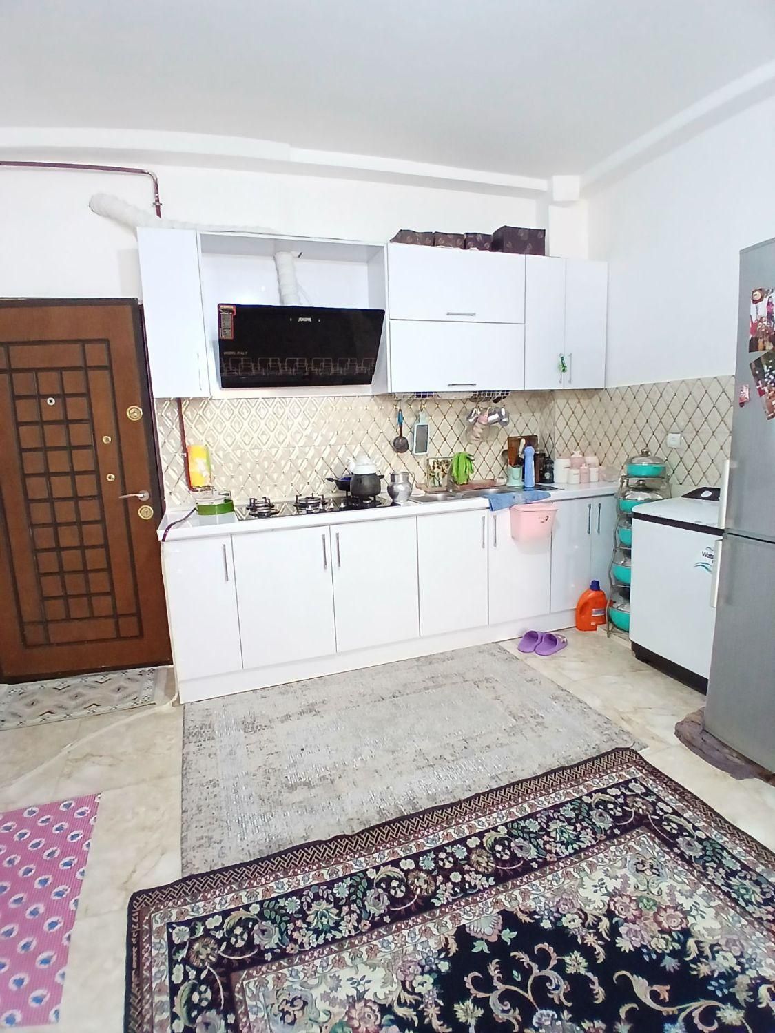 آپارتمان95متری پارکینگ دار حمیدیان معاوضه با سوییت|فروش آپارتمان|رشت, انصاری|دیوار