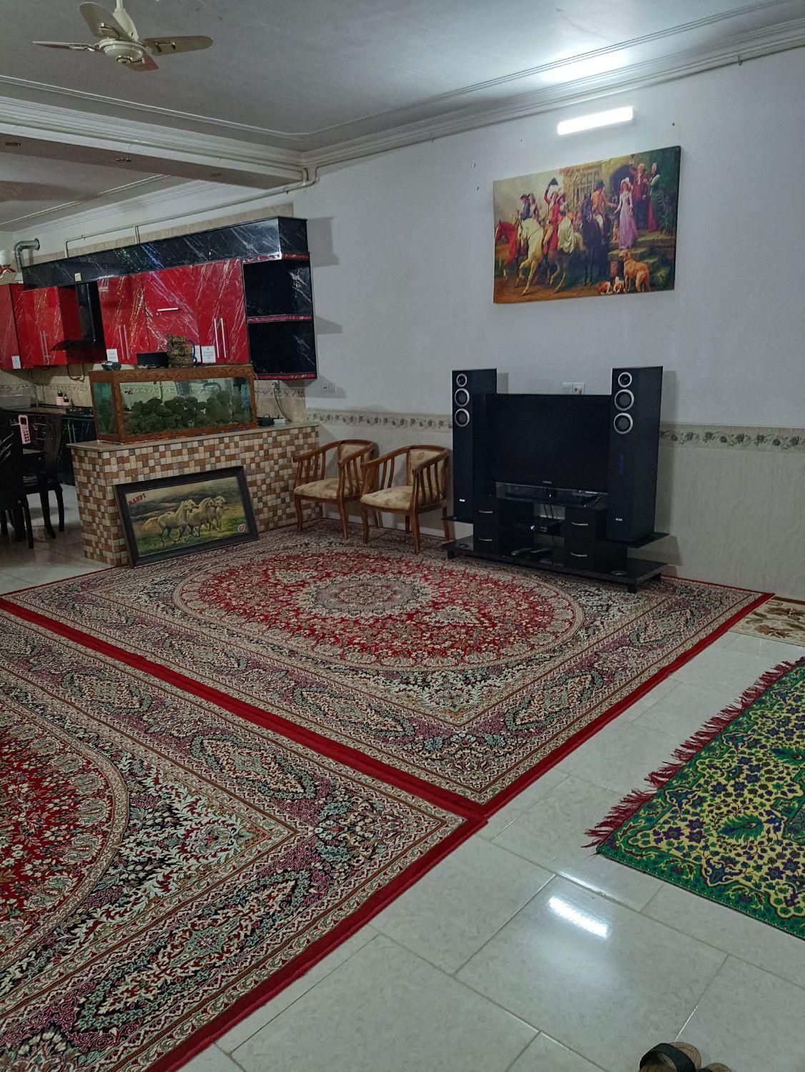 دو خواب محدوده میدان خاتمی نیم طبقه|اجارهٔ کوتاه‌مدت آپارتمان و سوئیت|یزد, |دیوار