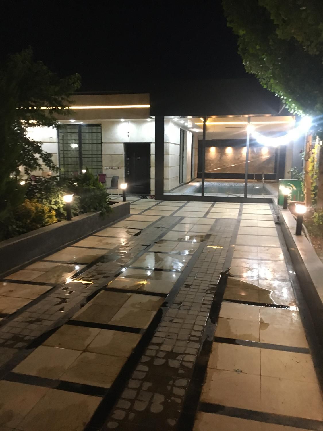 اجاره ویلا و باغ با استخر|اجارهٔ کوتاهمدت ویلا و باغ|شیراز, شهرک گلستان شمالی|دیوار