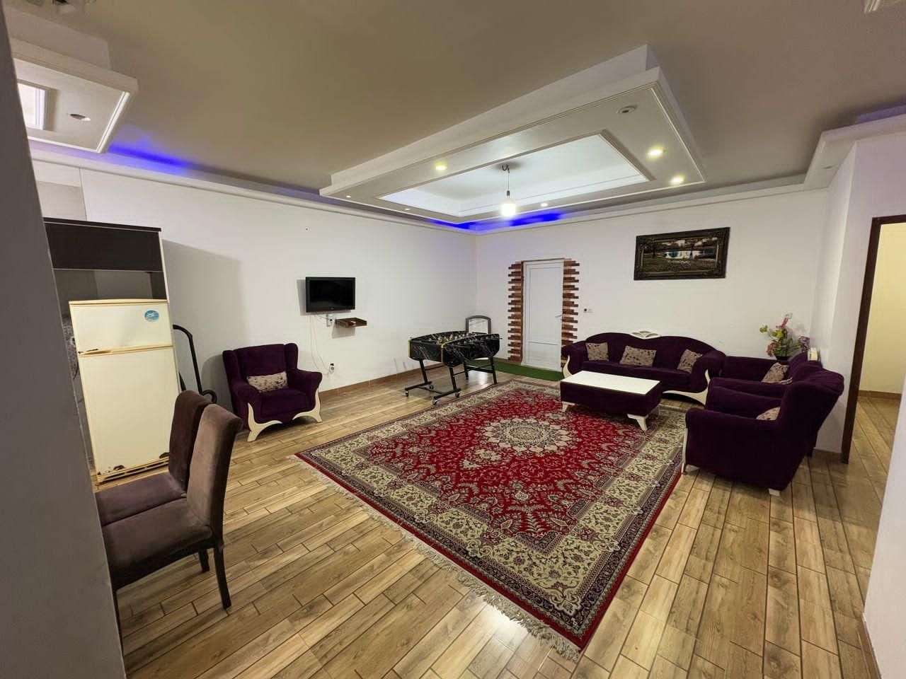 اجاره ویلا استخردار|اجارهٔ کوتاه‌مدت ویلا و باغ|ساری, |دیوار