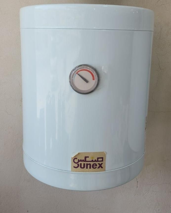 آبگرمکن خارجی و ایرانی|آبگرمکن، پکیج، شوفاژ|قشم, |دیوار