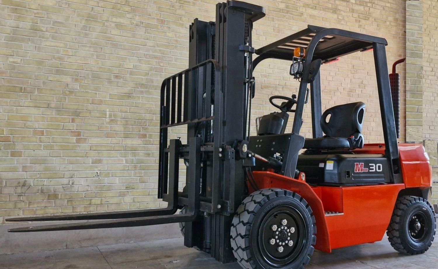 تعمیرات و فروش لیفتراک و جک پالت|قطعات یدکی و لوازم جانبی|قم, نخودی|دیوار