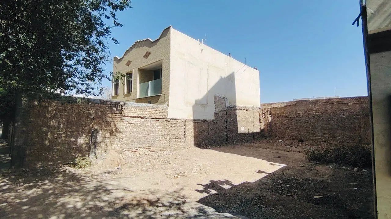فروش زمین مسکونی بر خیابان قدس با بر 9 متر|فروش زمین و ملک کلنگی|نجف‌آباد, باغ ملی|دیوار