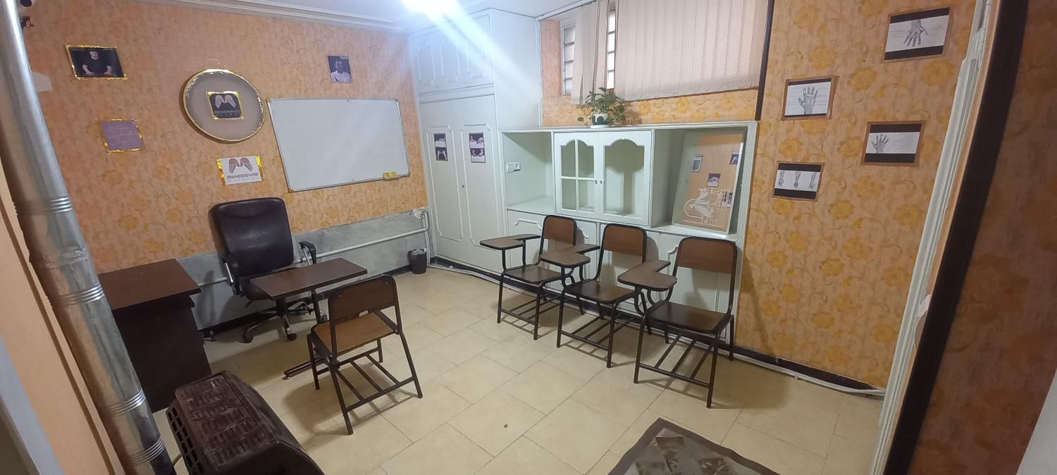 اجاره دفتر کار و کلاس آموزشی|اجارهٔ کوتاه‌مدت دفتر کار و فضای آموزشی|اصفهان, بهار آزادی|دیوار
