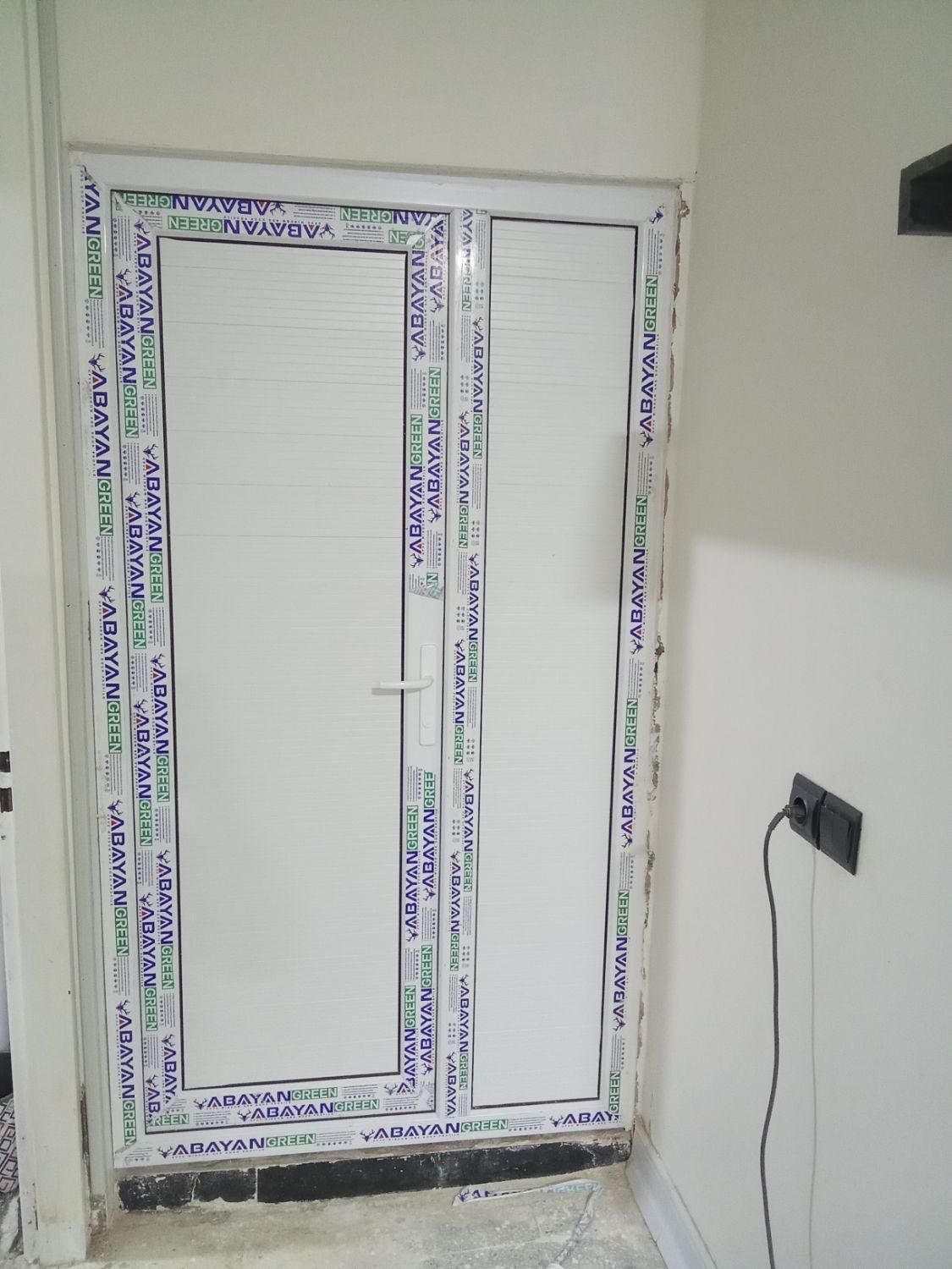 درب وپنجره پی وی سی و یوپی وی سی دوجداره|مصالح و تجهیزات ساختمان|آبادان, |دیوار