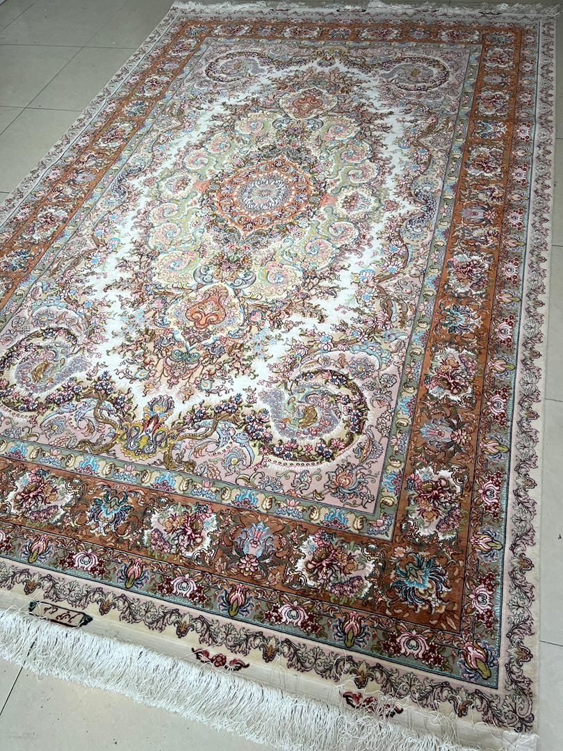 جفت فرش ۶متر ۶۰رج دستباف تبریز ۹۰٪ابریشم شرایطی|فرش|تهران, دریاچه شهدای خلیج فارس|دیوار