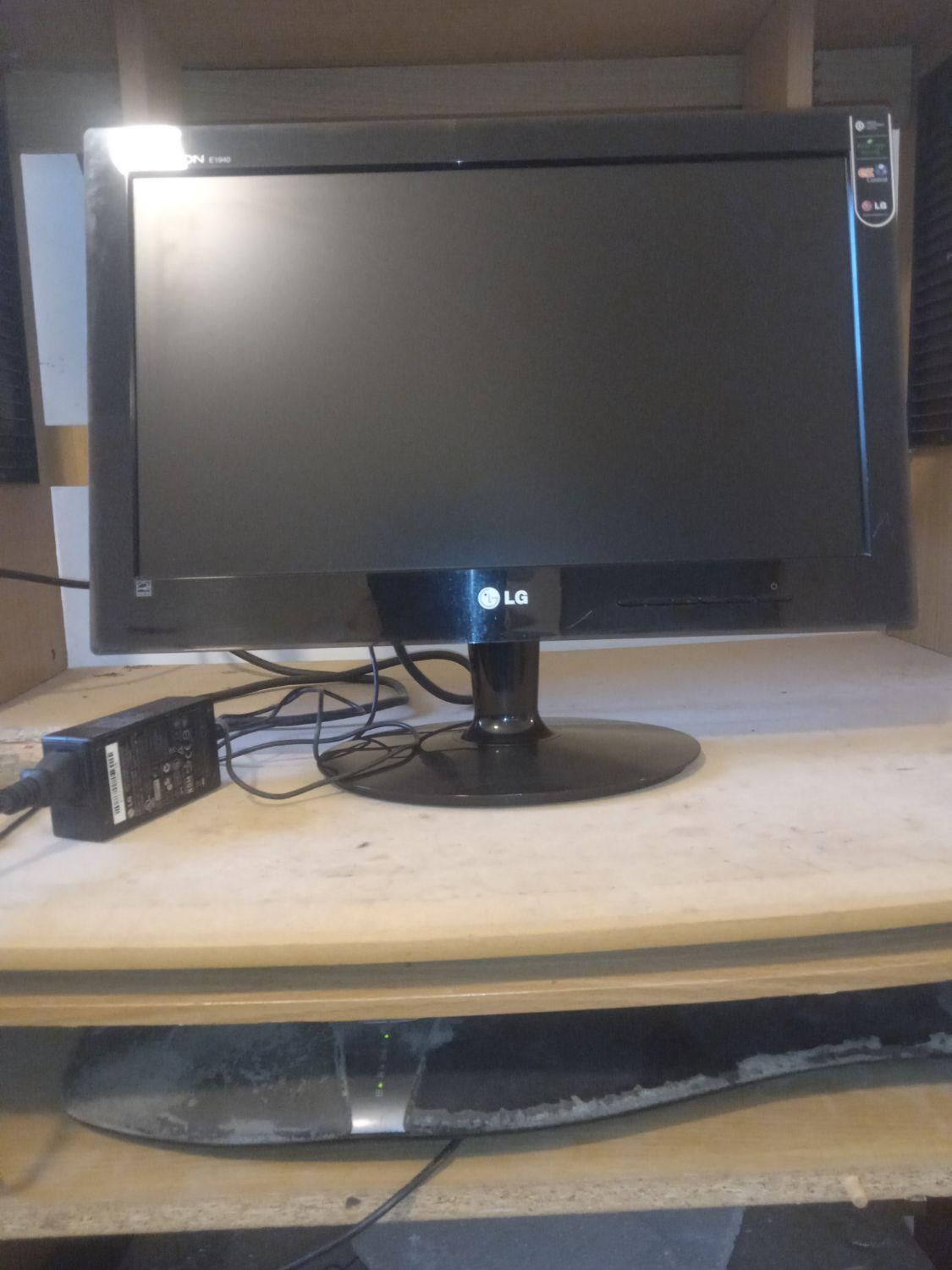 مانیتور 19اینج LG|قطعات و لوازم جانبی رایانه|سنندج, |دیوار