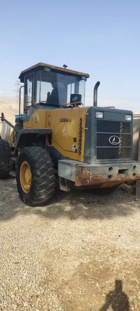 لودر lg ۹۳۰ تمیز و کاملا سالم بدون کوچکترین خرج|خودرو سنگین|هشتگرد, هشتگرد قدیم|دیوار