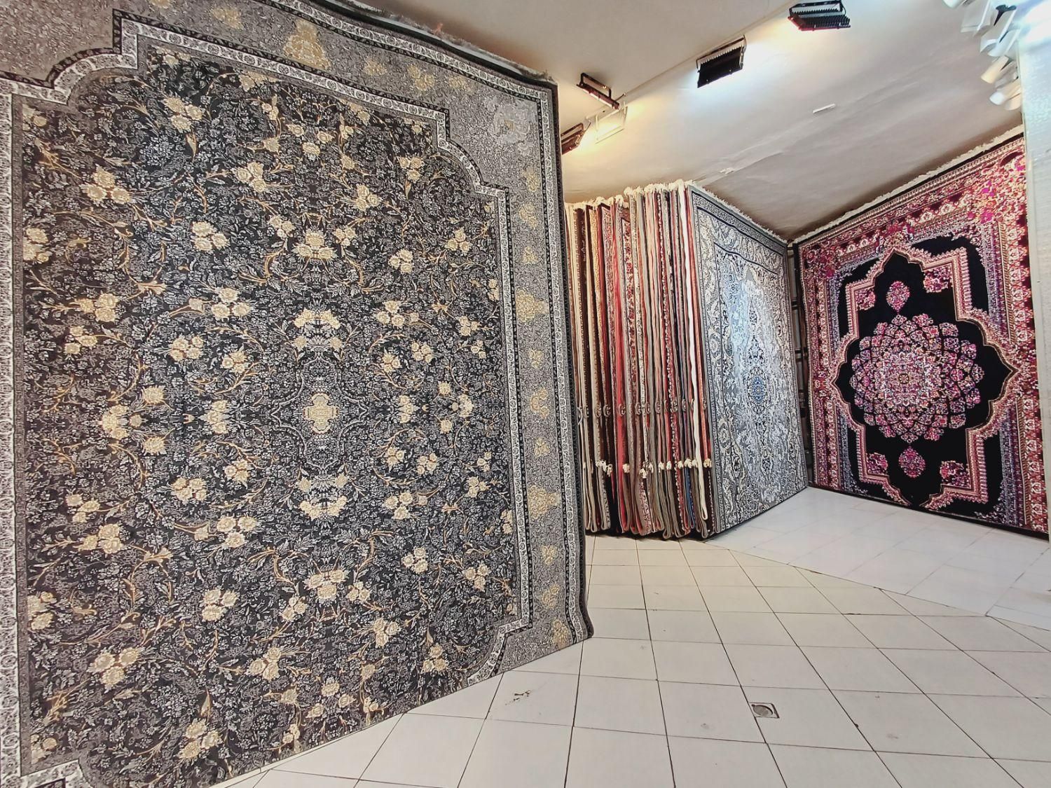 فرش ۱۲متری۷۰۰شانه جفت باهم ۷ میلیون فقط۱۰روز|فرش|مشهد, طلاب|دیوار