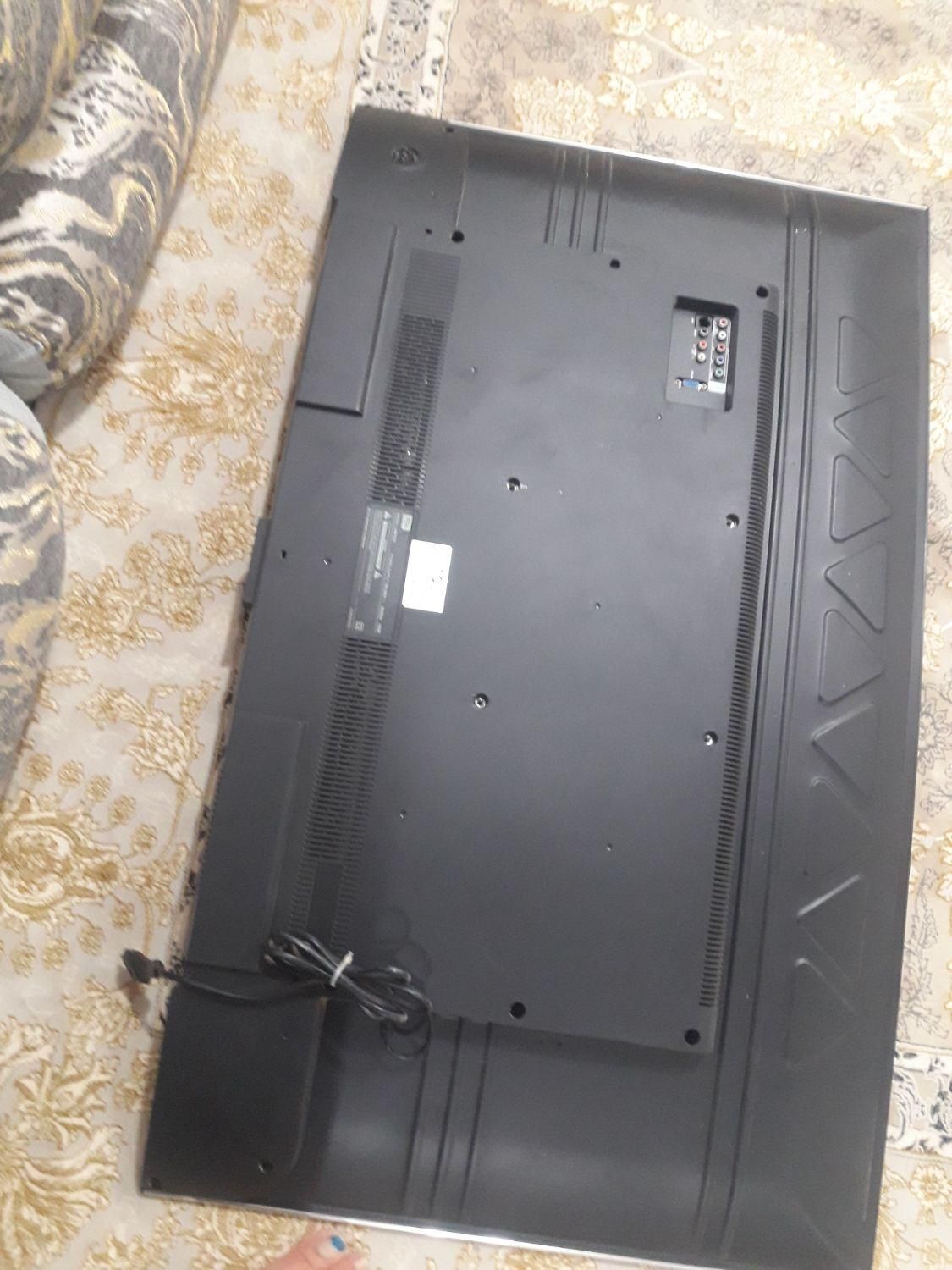 تلویزون ۴۹ اینچ شهاب پنلش سوخته|تلویزیون و پروژکتور|شوشتر, |دیوار