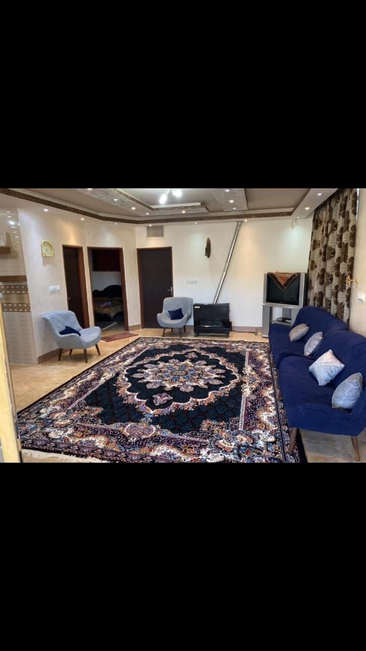 اجاره ی ویلای جنگلی نوساز باغبادران باغبهادران|اجارهٔ کوتاه‌مدت ویلا و باغ|اصفهان, بوستان آینه خانه|دیوار