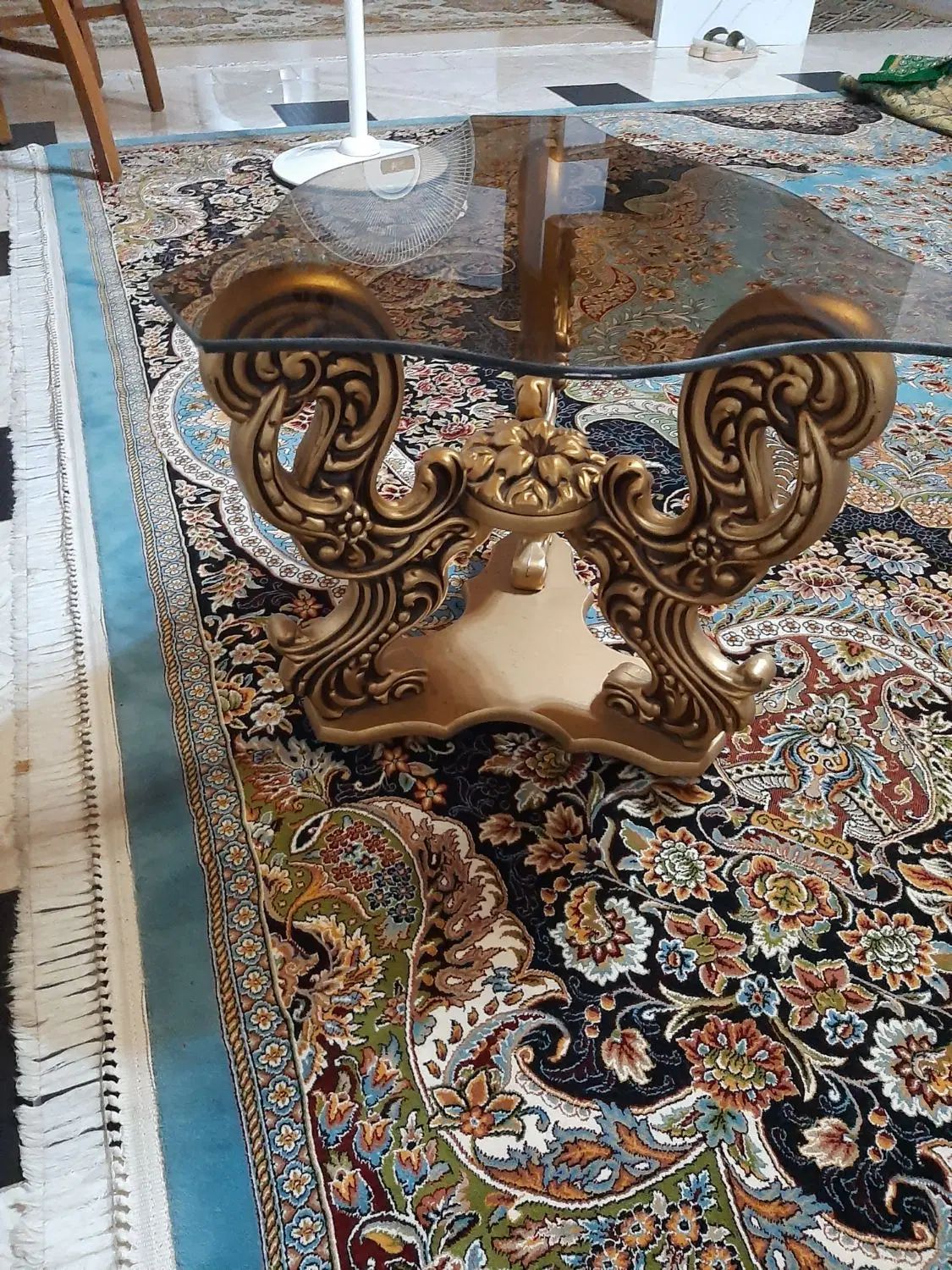 مبل سلطنتی ۷ نفره همراه با میز عسلی جنس چوب|مبلمان خانگی و میز عسلی|کلارآباد, |دیوار