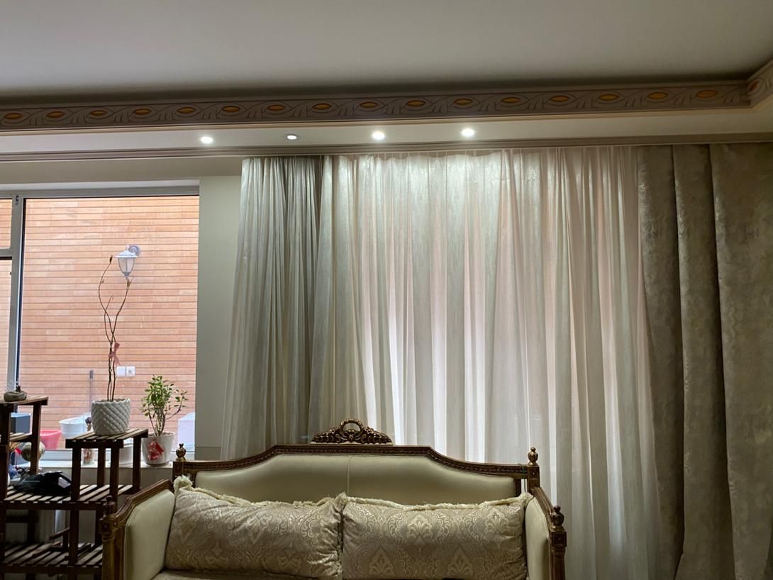 پرده پارچه ای همراه با یالان و هوکس و گیره و سرب|پرده، رانر، رومیزی|یزد, |دیوار