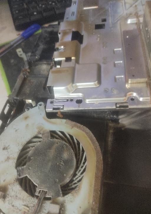 تعویض خمیر سیلیکون ps4 خاک گیری پلی استیشن ۴|کنسول، بازی ویدئویی و آنلاین|مشهد, هدایت|دیوار