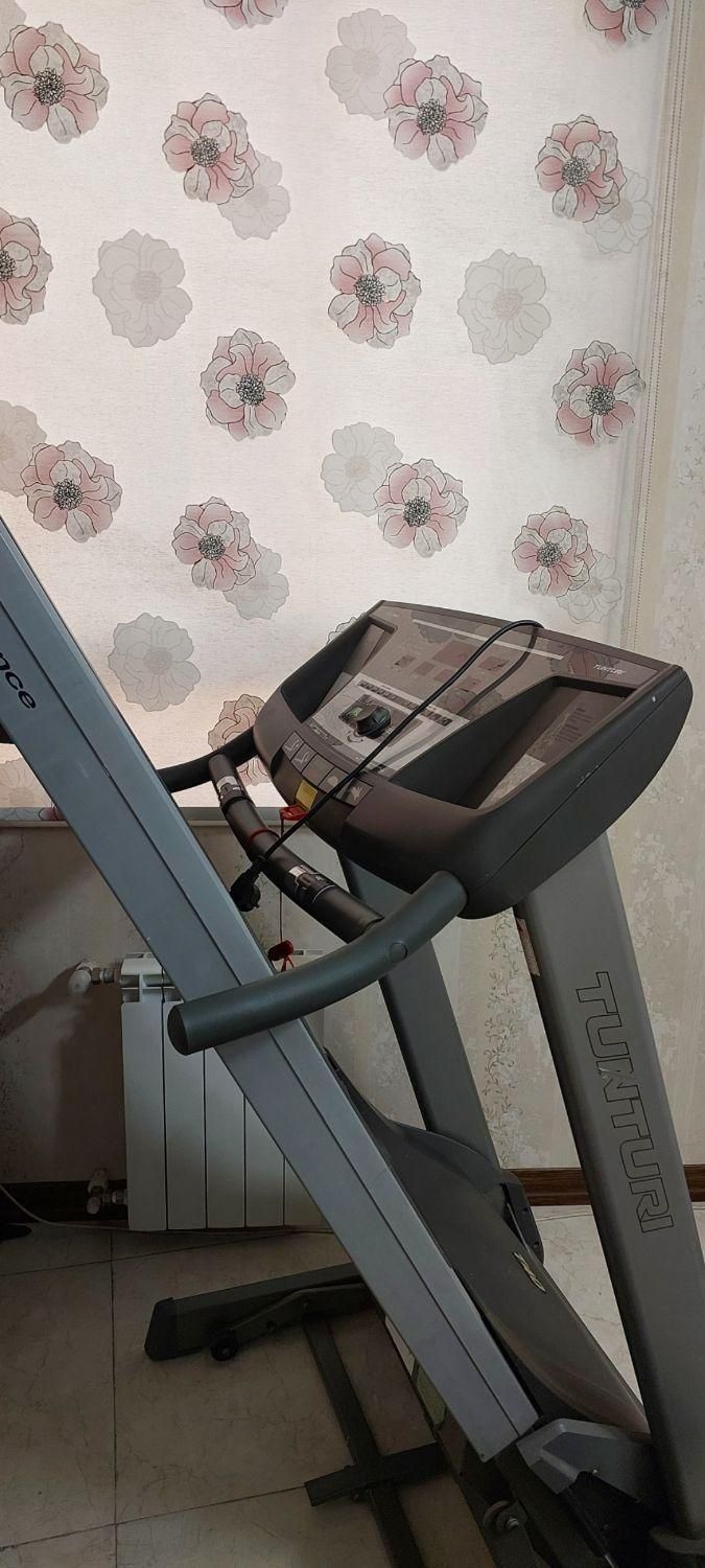 تردمیل تنتوری مدل T40 بسیار کم کارکرد|تجهیزات ورزشی|ری, دولت‌آباد|دیوار