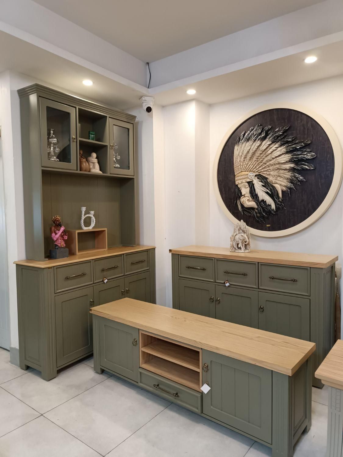 کنسول/میز تلویزیون/کافی بار|بوفه، ویترین، کنسول|رشت, استقامت ۱|دیوار