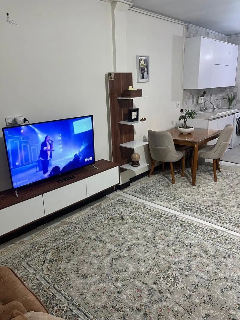 66متر با پارکینگ اختصاصی/ سنددار/ خیابان شهرداری|فروش آپارتمان|قدس, شهر‌قدس|دیوار