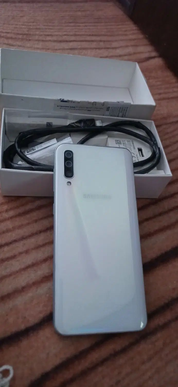 سامسونگ a50|موبایل|رشت, سعدی (تختی)|دیوار