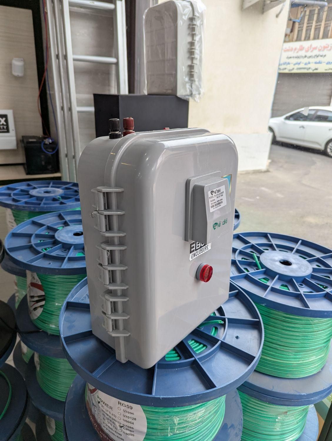 برق اضطراری ( UPS ) کرکره برقی و جک بازویی|ماشین‌آلات صنعتی|رشت, سعدی (تختی)|دیوار