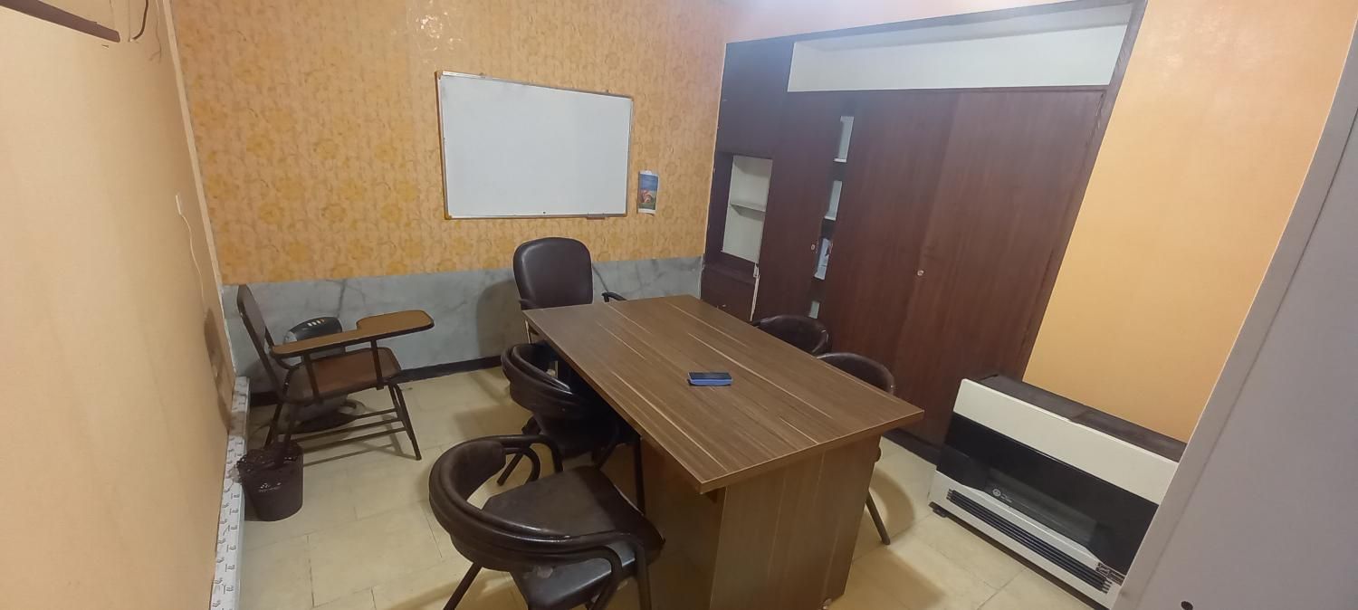 اجاره دفتر کار و کلاس آموزشی|اجارهٔ کوتاه‌مدت دفتر کار و فضای آموزشی|اصفهان, بهار آزادی|دیوار