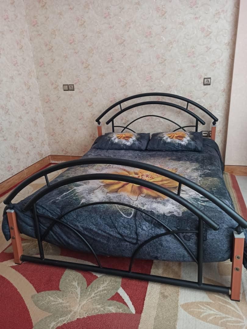 تخت ۲ نفره فلزی|تخت و سرویس خواب|لنجان, |دیوار