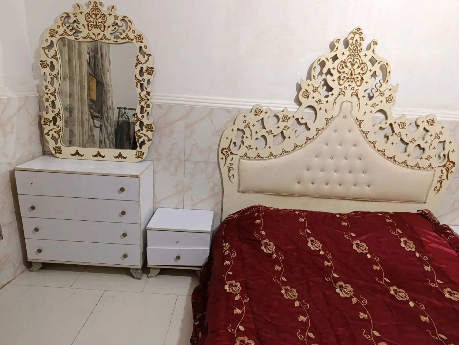 سرویس خواب 2 نفره باتشک اینه کنسول دراور  درحد|تخت و سرویس خواب|بندرعباس, |دیوار